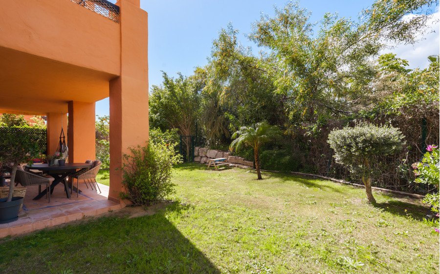 APARTAMENTO EN GAZULES DEL SOL,