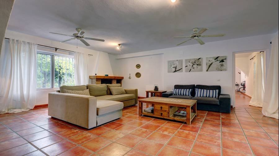Finca in San Pablo de Buceite Jimena de La Frontera | 3-bed | €0.65M