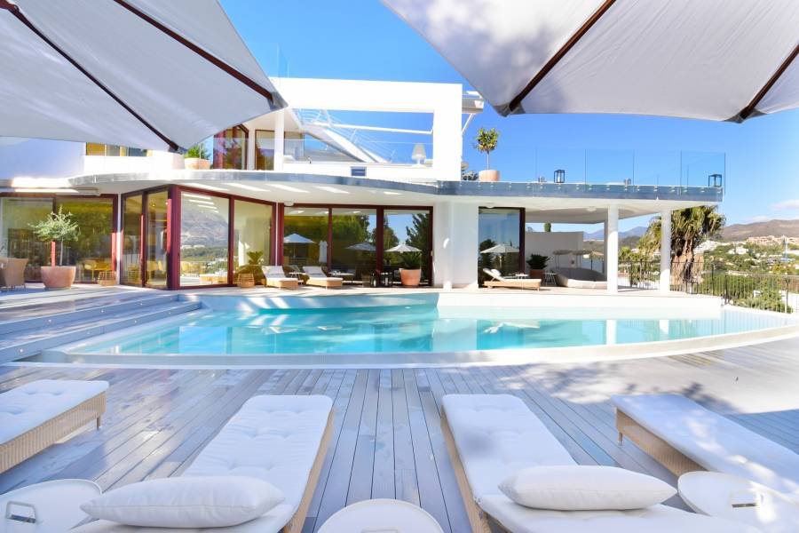 Villa in Nueva Andalucia Marbella | 7-bed | €4.40M