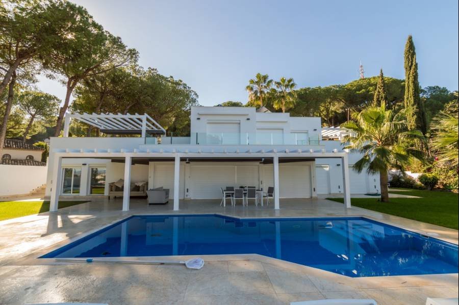 Villa in Nueva Andalucia Marbella | 5-bed | €4.50M