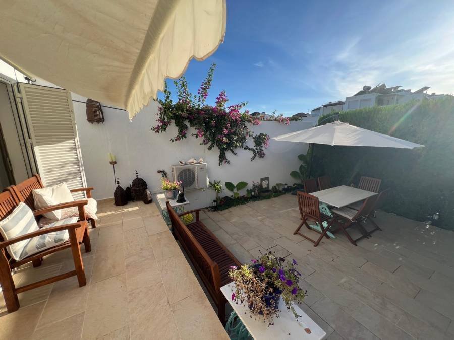Town House in Marbella Golden Mile Marbella | 3-bed | €0.95M
