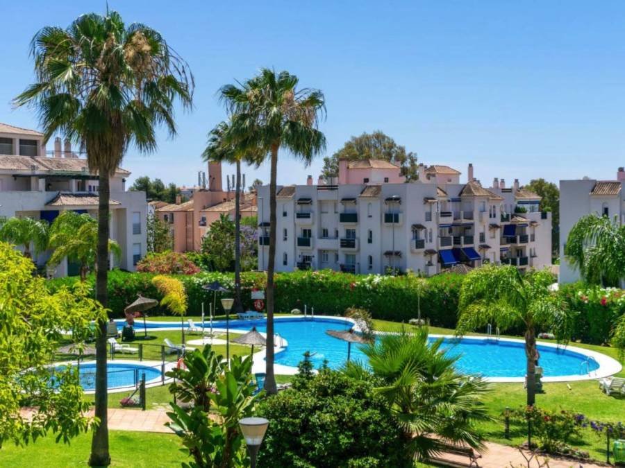 Ground Floor Apartment in Nueva Andalucia Marbella | 3-bed | €0.56M