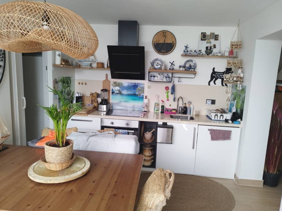 Semi Detached House in Estepona East Estepona | 4-bed | €0.85M