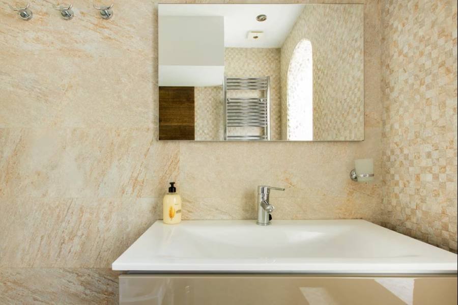 Town House in Nueva Andalucia Marbella | 5-bed | €0.76M