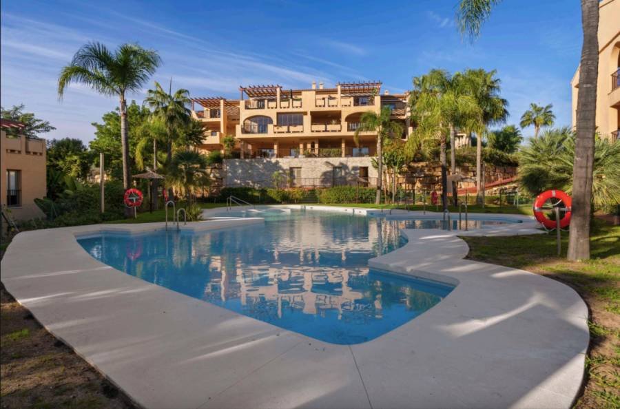 Ground Floor Apartment in Mirador del Paraiso Benahavis | 2-bed | €0.56M
