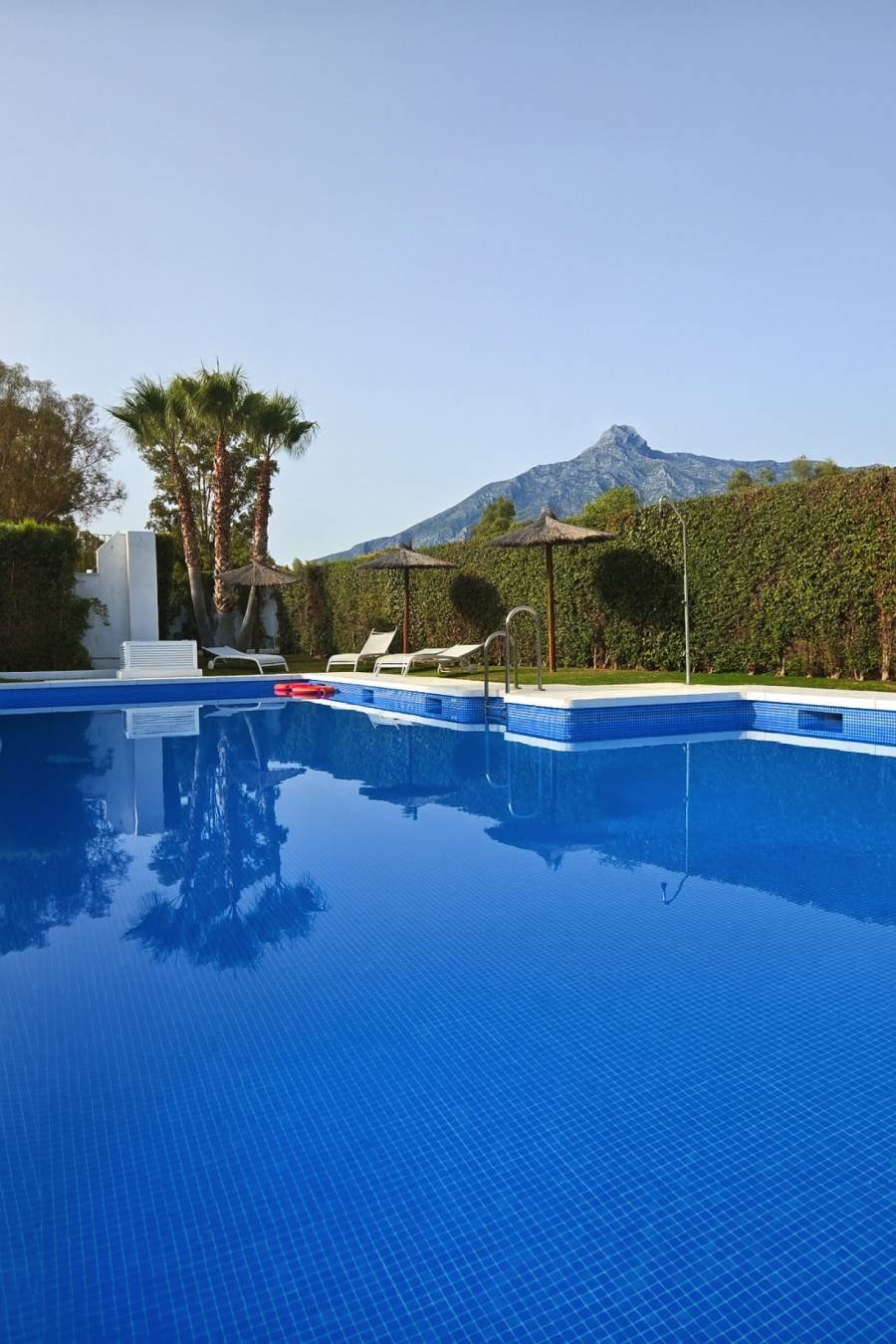 Ground Floor Apartment in Nueva Andalucia Marbella | 2-bed | €0.57M