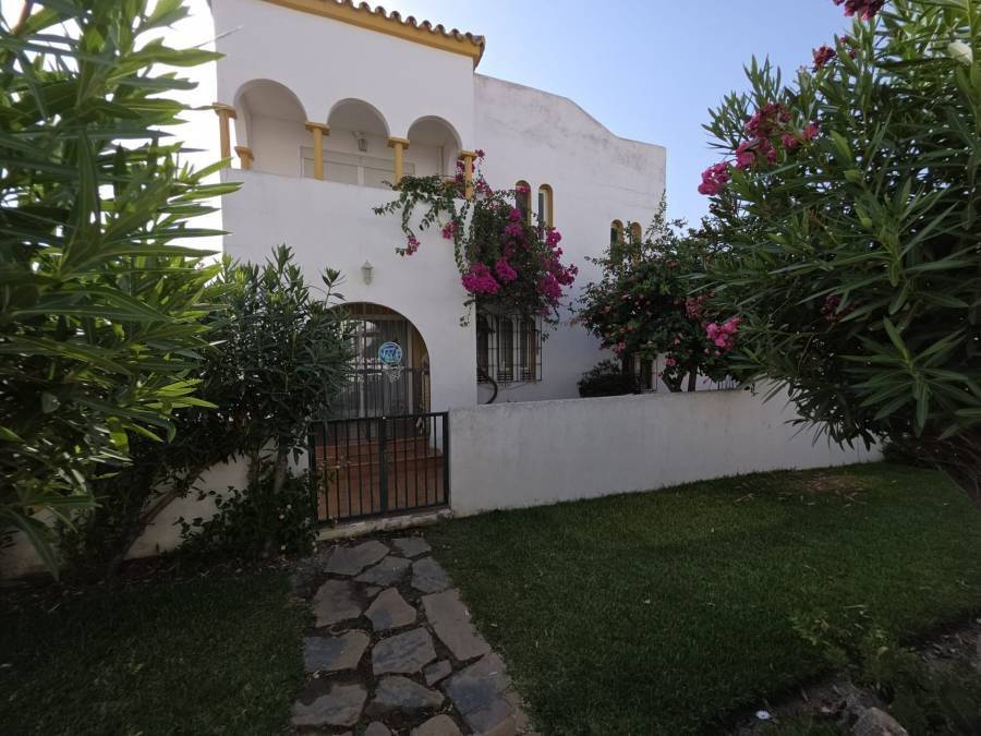 Semi Detached House in Marina de Casares Casares | 3-bed | €0.64M
