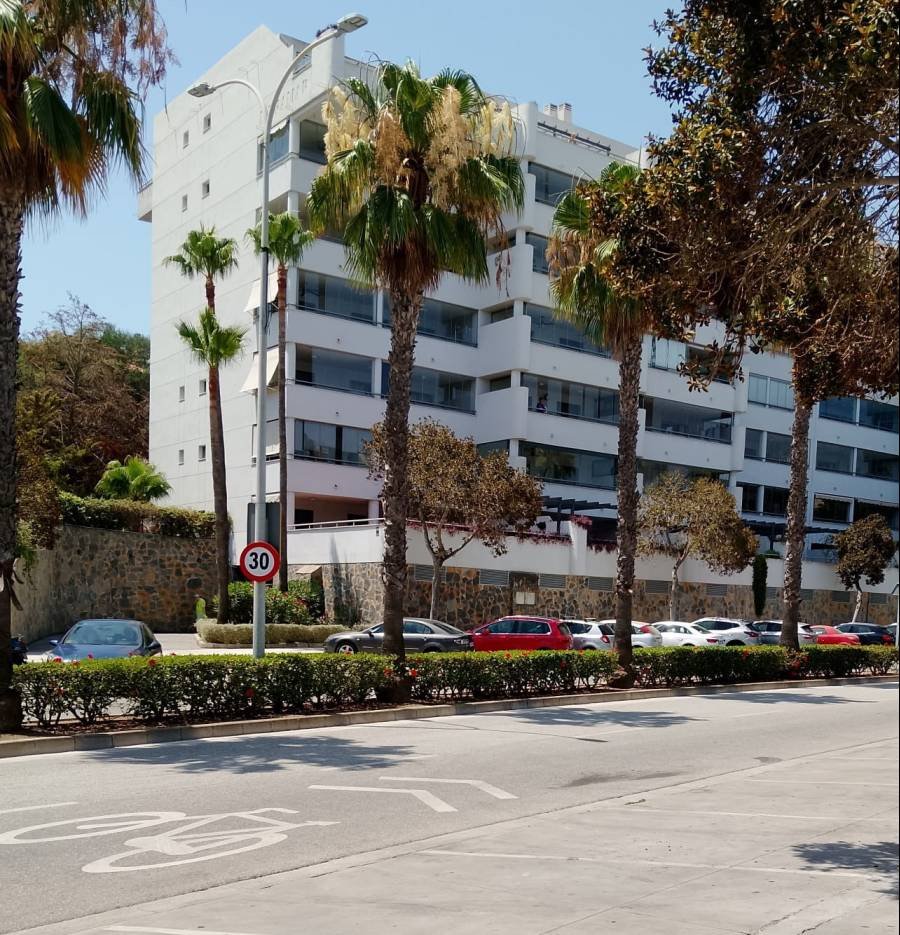 Apartment в El Castillo, Fuengirola | 3 спален | €0.60M