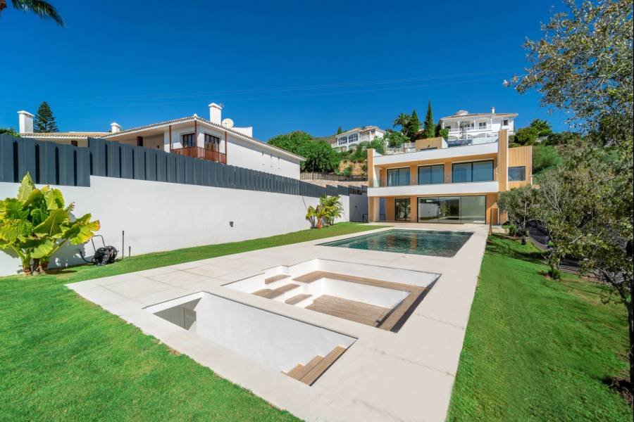 Villa in La Capellania Benalmadena | 5-bed | €2.15M