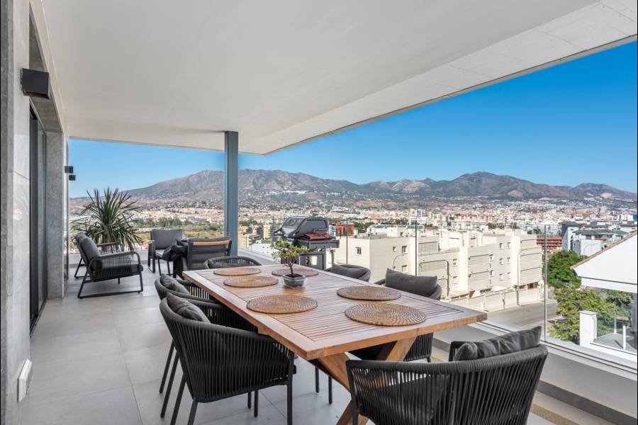 Apartment в El Castillo, Fuengirola | 2 спален | €0.60M