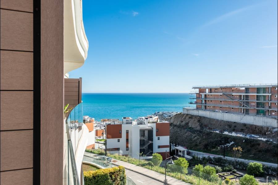 Apartment в El Higueron, Fuengirola | 2 спален | €0.58M