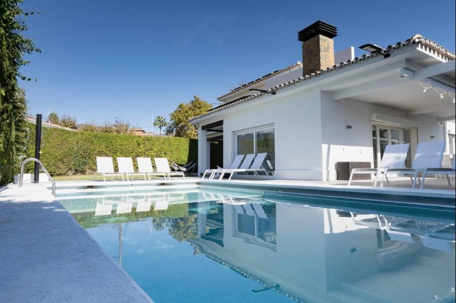 Villa in Benalmadena Costa Benalmadena | 6-bed | €1.40M