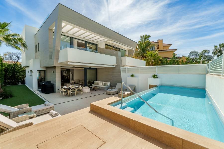 Semi Detached House in Marbella - Puerto Banus Marbella | 5-bed | €2.59M