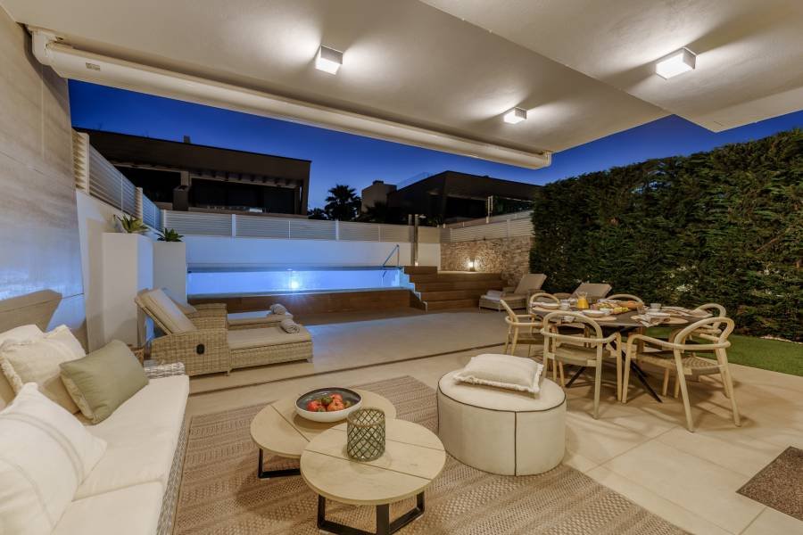 Semi Detached House in Marbella - Puerto Banus Marbella | 5-bed | €2.59M