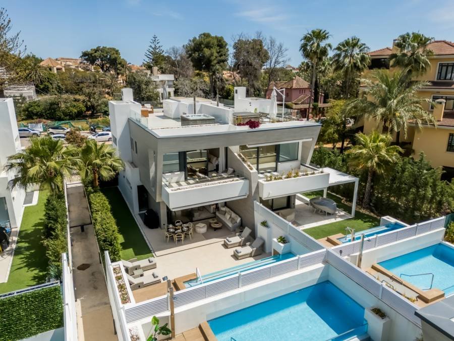 Semi Detached House in Marbella - Puerto Banus Marbella | 5-bed | €2.59M