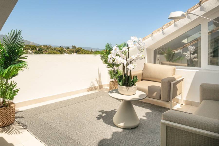 Penthouse in Nueva Andalucia Marbella | 3-bed | €1.49M
