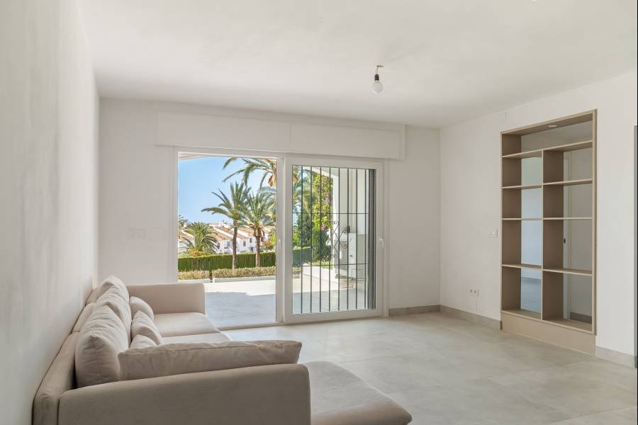 Ground Floor Apartment в Nueva Andalucia, Marbella | 3 спален | €0.88M