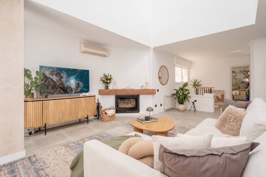 Semi Detached House в Estepona East, Estepona | 4 спален | €0.79M