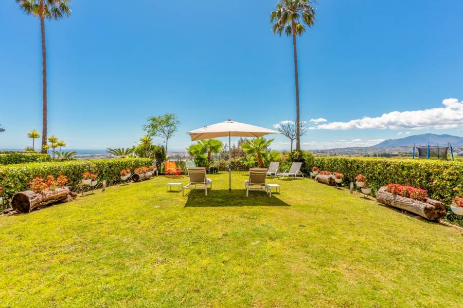 Ground Floor Apartment в Nueva Andalucia, Marbella | 2 спален | €0.95M