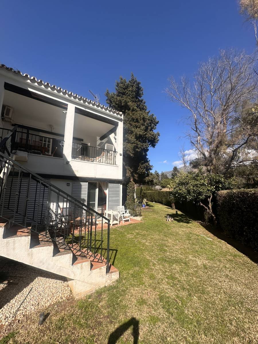 Town House в Nueva Andalucia, Marbella | 4 спален | €0.91M