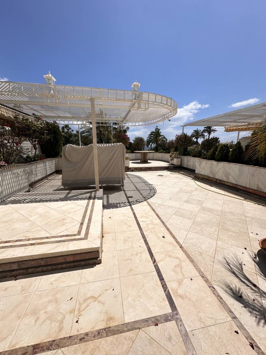 Apartment in Marbella - Puerto Banus Marbella | 1-bed | €1.60M