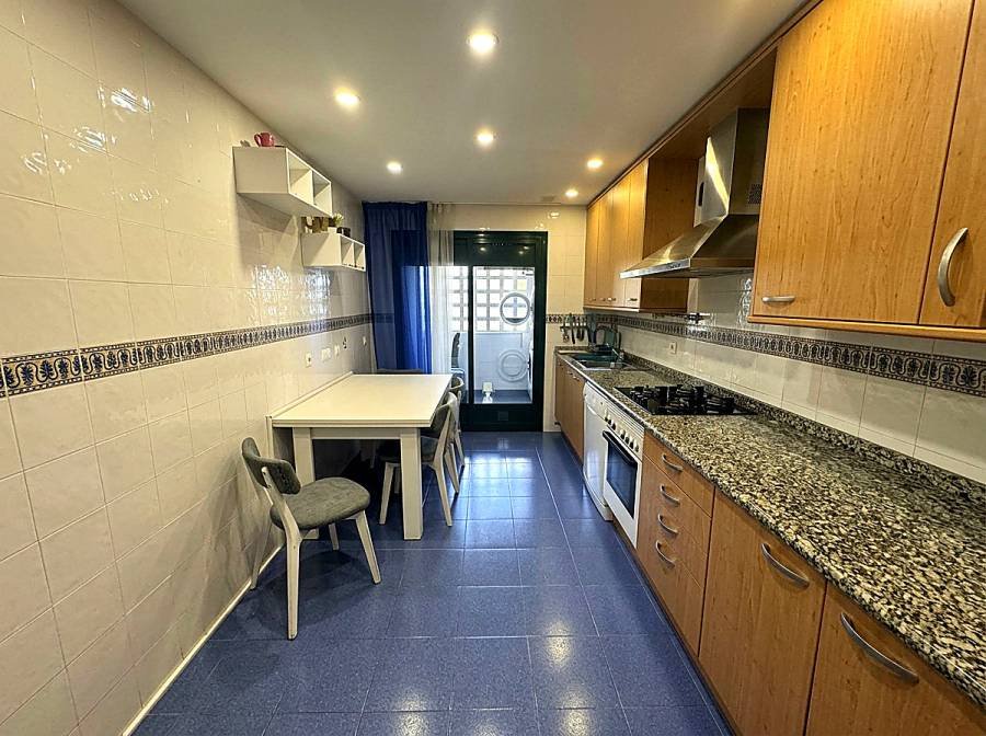 Apartment в Los Jazmines, San Pedro de Alcantara | 3 спален | €0.64M