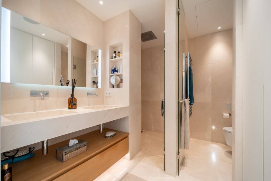 Apartment in La Quinta Benahavis | 3-bed | €2.15M