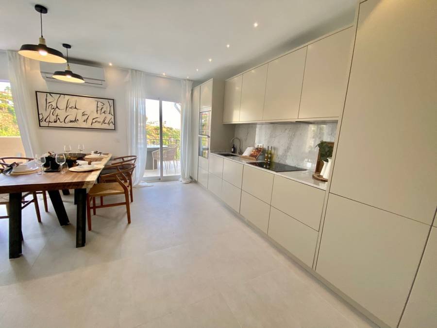 Penthouse in La Quinta Benahavis | 4-bed | €0.80M