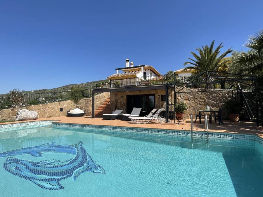 Villa Villanueva de la Concepción | 4-bed | €1.69M