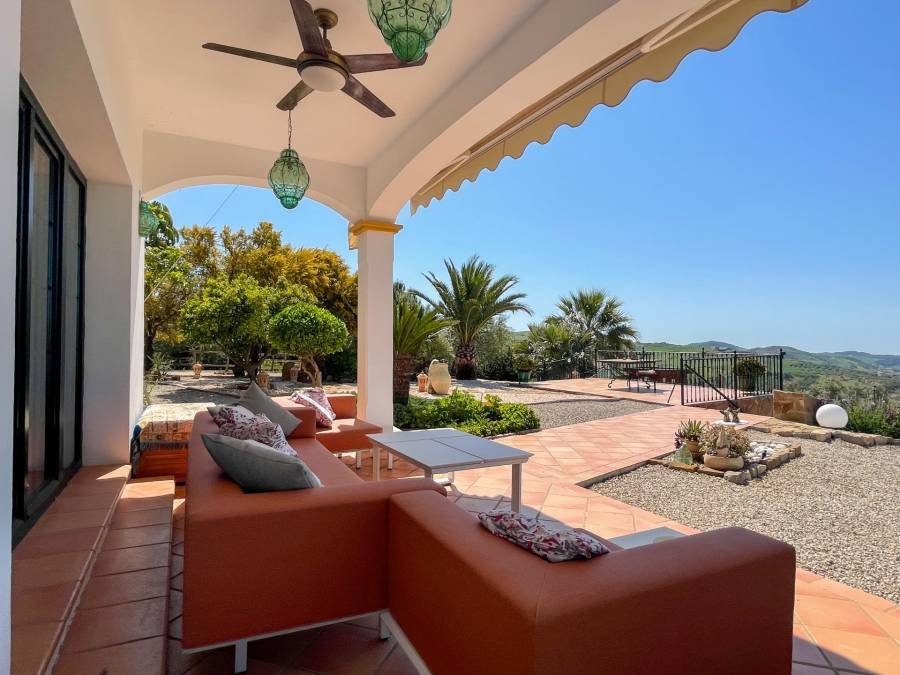 Villa Villanueva de la Concepción | 4-bed | €1.69M