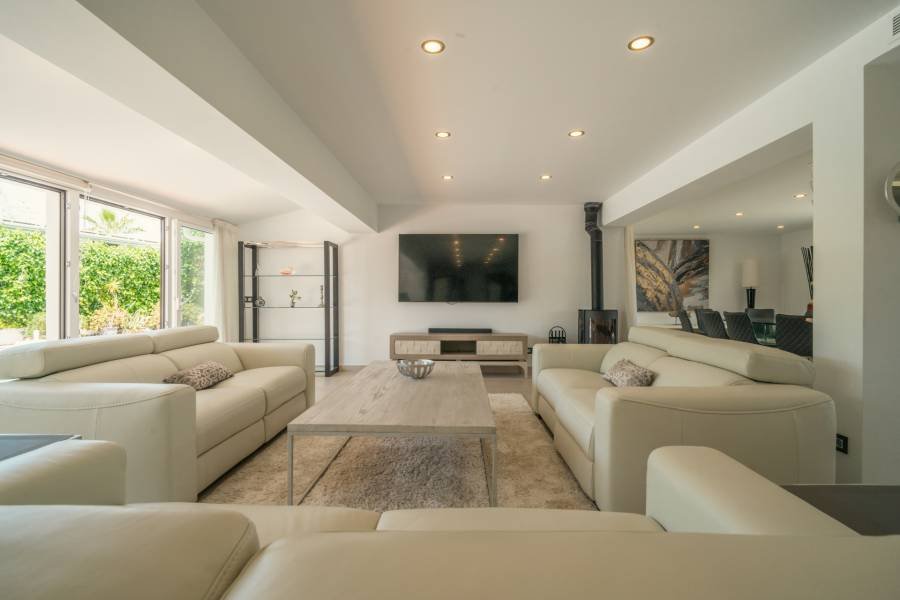 Villa in San Pedro Playa San Pedro de Alcantara | 8-bed | €3.50M