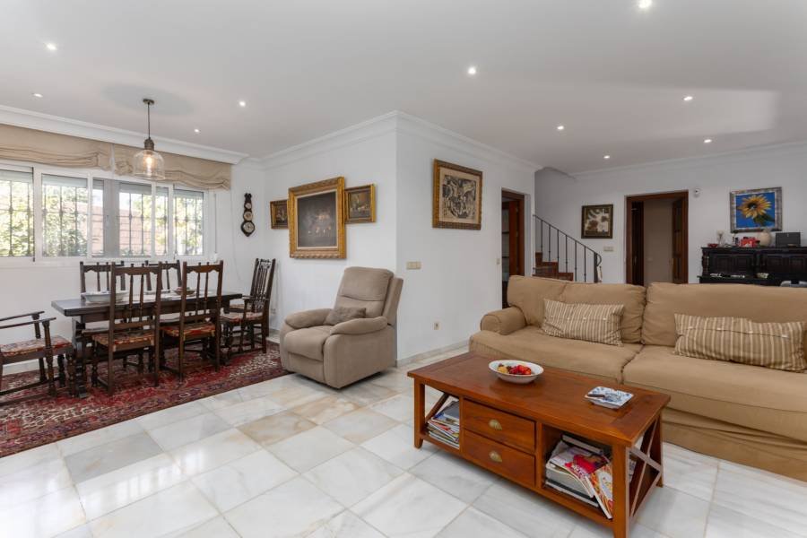 Villa in Las Petunias San Pedro de Alcantara | 4-bed | €1.55M