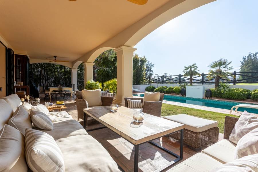 Villa in Guadalmina Alta San Pedro de Alcantara | 5-bed | €2.10M