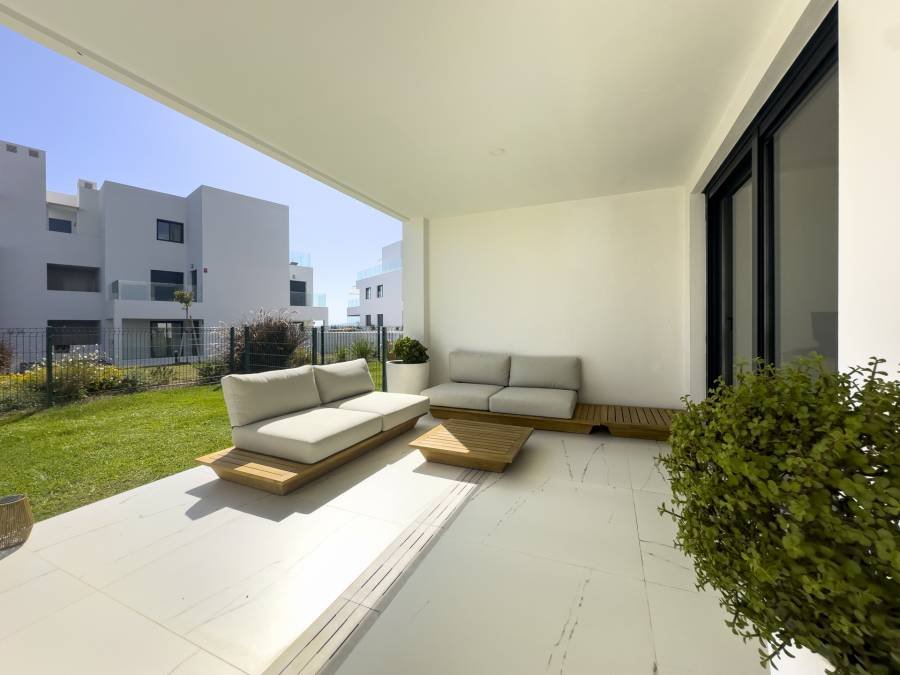 Ground Floor Apartment в Bahia de Casares, Casares | 2 спален | €0.64M
