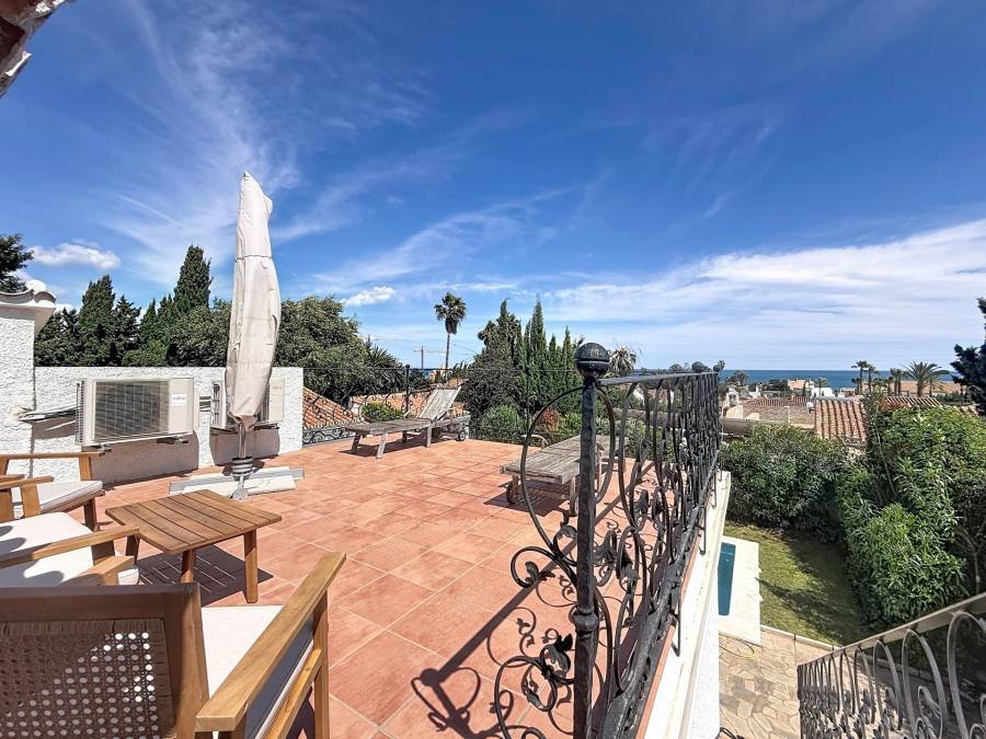 Villa в , Manilva | 3 спален | €0.67M
