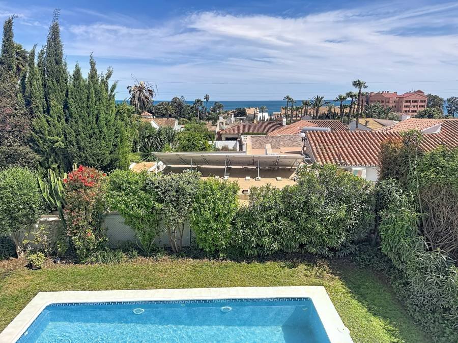 Villa в , Manilva | 3 спален | €0.67M