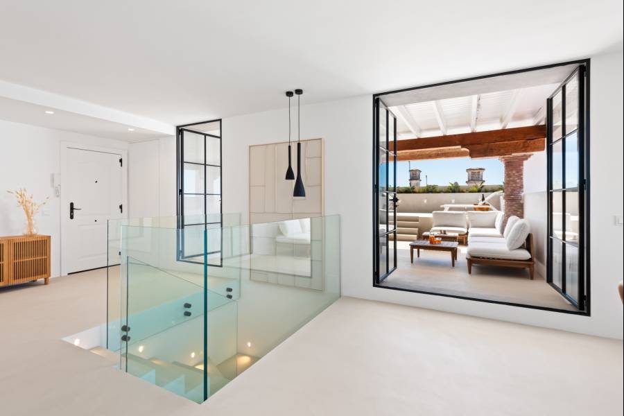 Duplex Penthouse in Puerto La Duquesa Manilva | 4-bed | €1.29M