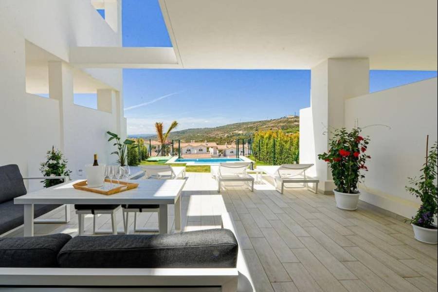 Town House в Bahia de las Rocas, Manilva | 3 спален | €0.70M