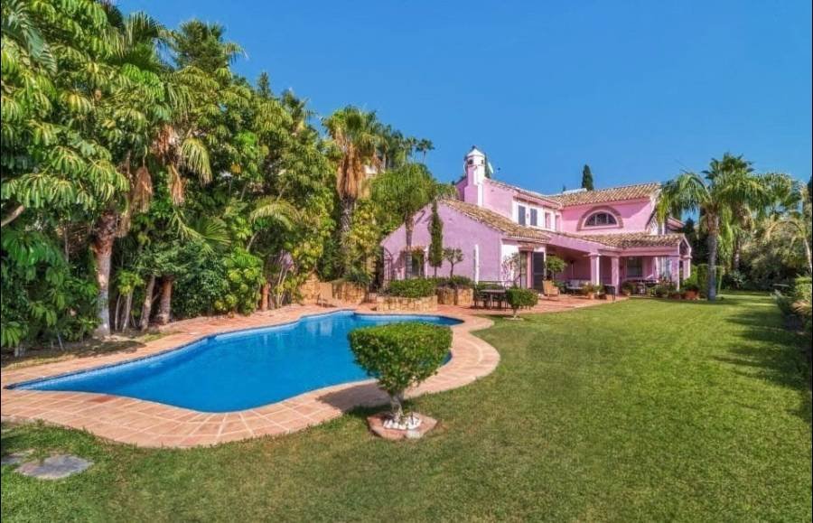 Villa Benahavis | 5-bed | €5.25M