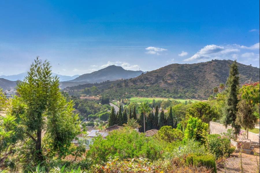 Villa Benahavis | 5-bed | €5.25M