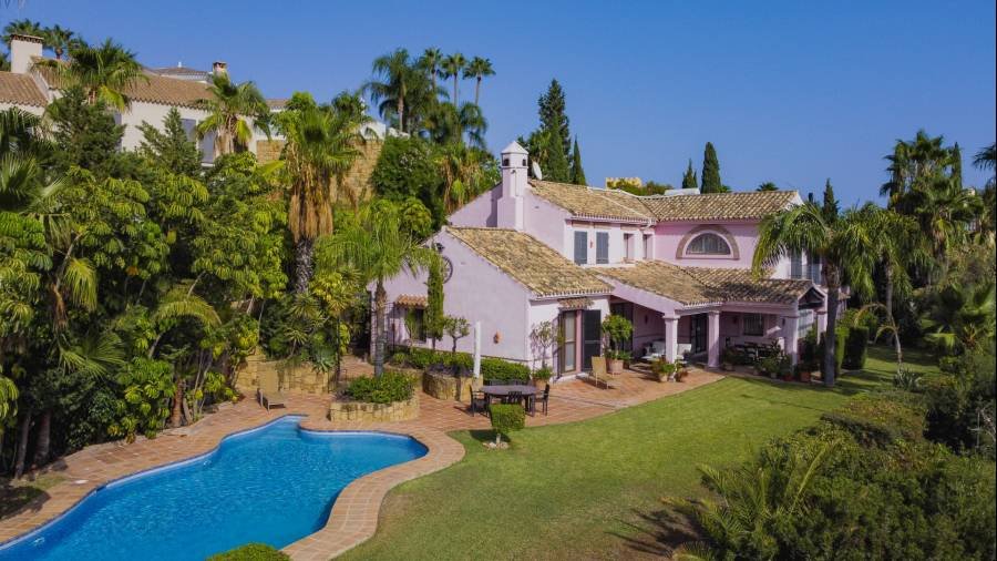 Villa Benahavis | 5-bed | €5.25M