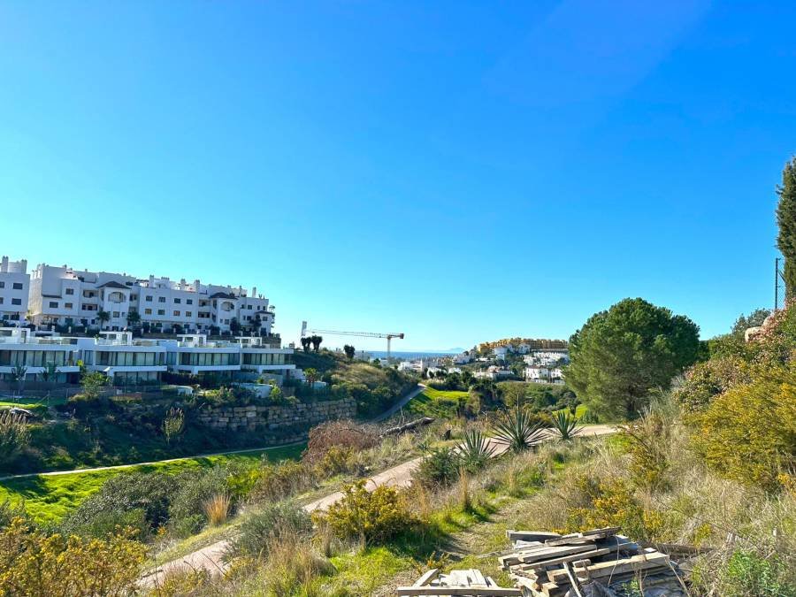 Plot in Estepona East Estepona | €0.55M