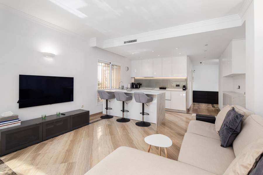 Ground Floor Apartment в Marbella Este, Marbella | 3 спален | €0.65M
