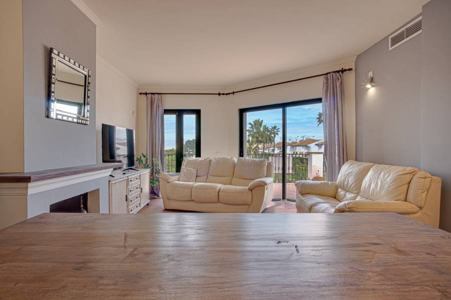 Semi Detached Villa в Riviera del Sol, Mijas Costa | 3 спален | €0.70M