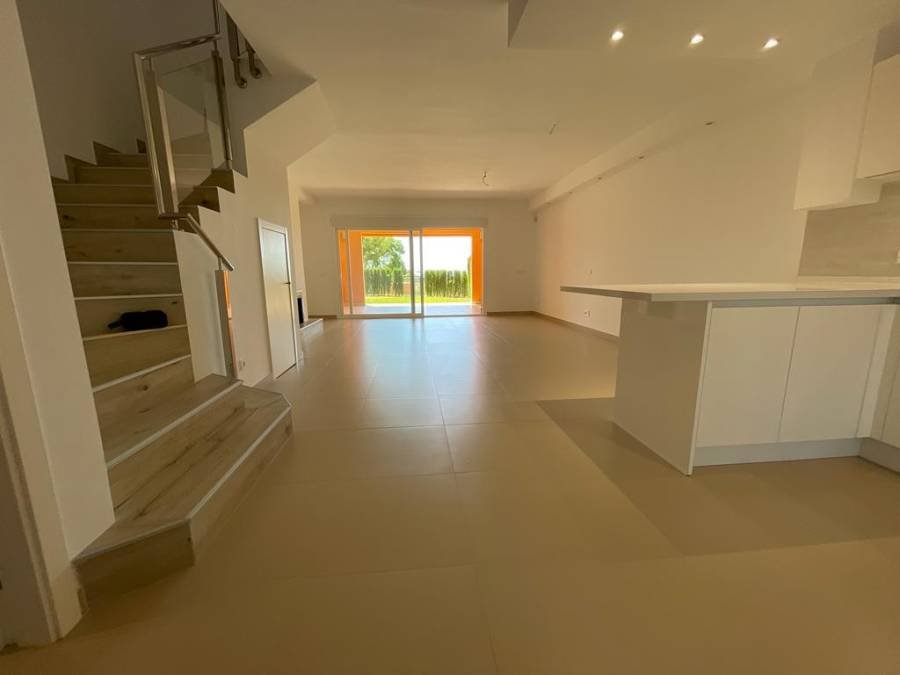Town House in Paraíso Bellevue Benahavis | 3-bed | €0.68M