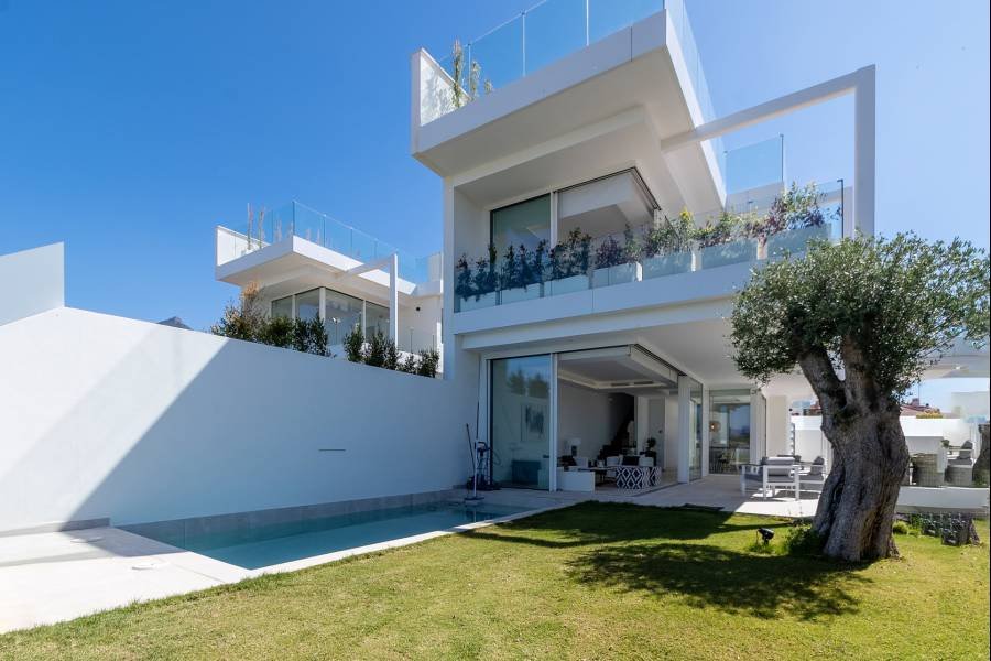 Villa Marbella | 4-bed | €1.95M
