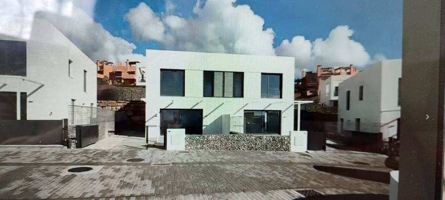 Semi Detached House в Riviera del Sol, Mijas Costa | 4 спален | €0.69M