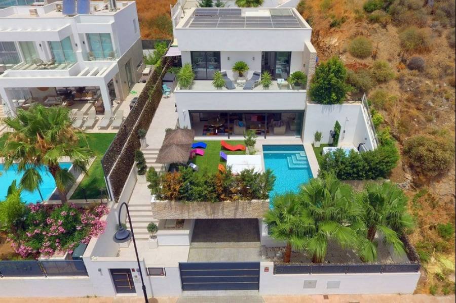 Villa in Cala de Mijas Mijas Costa | 5-bed | €2.40M