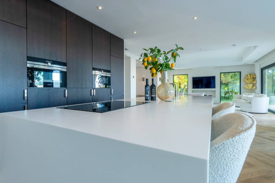 Villa in Marbella Este Marbella | 5-bed | €3.50M