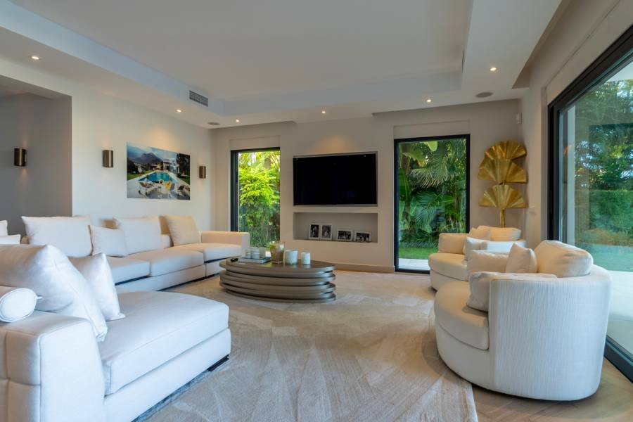 Villa in Marbella Este Marbella | 5-bed | €3.50M